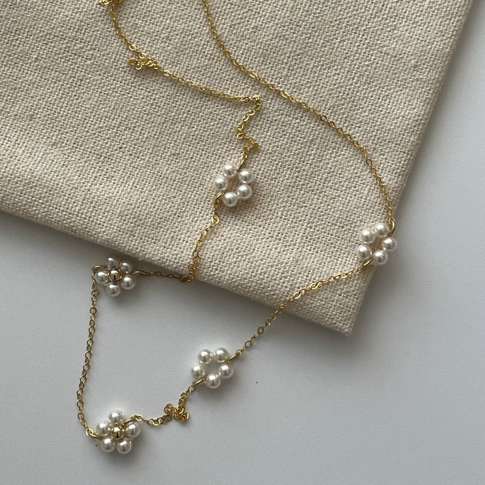 14K Gold Plated Pearl necklace with Flower Shaped
